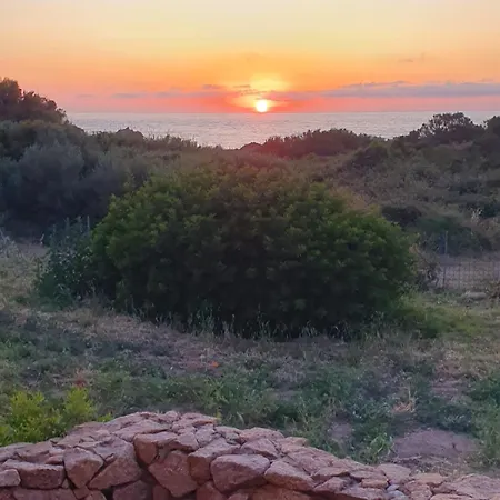Beach Home Sardegna Calarossa- Spectacular Views&Snorkeling Isola Rossa (Sassari)