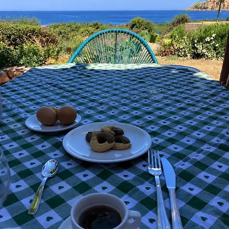 Διαμέρισμα Beach Home Sardegna Calarossa- Spectacular Views&Snorkeling Isola Rossa (Sassari)